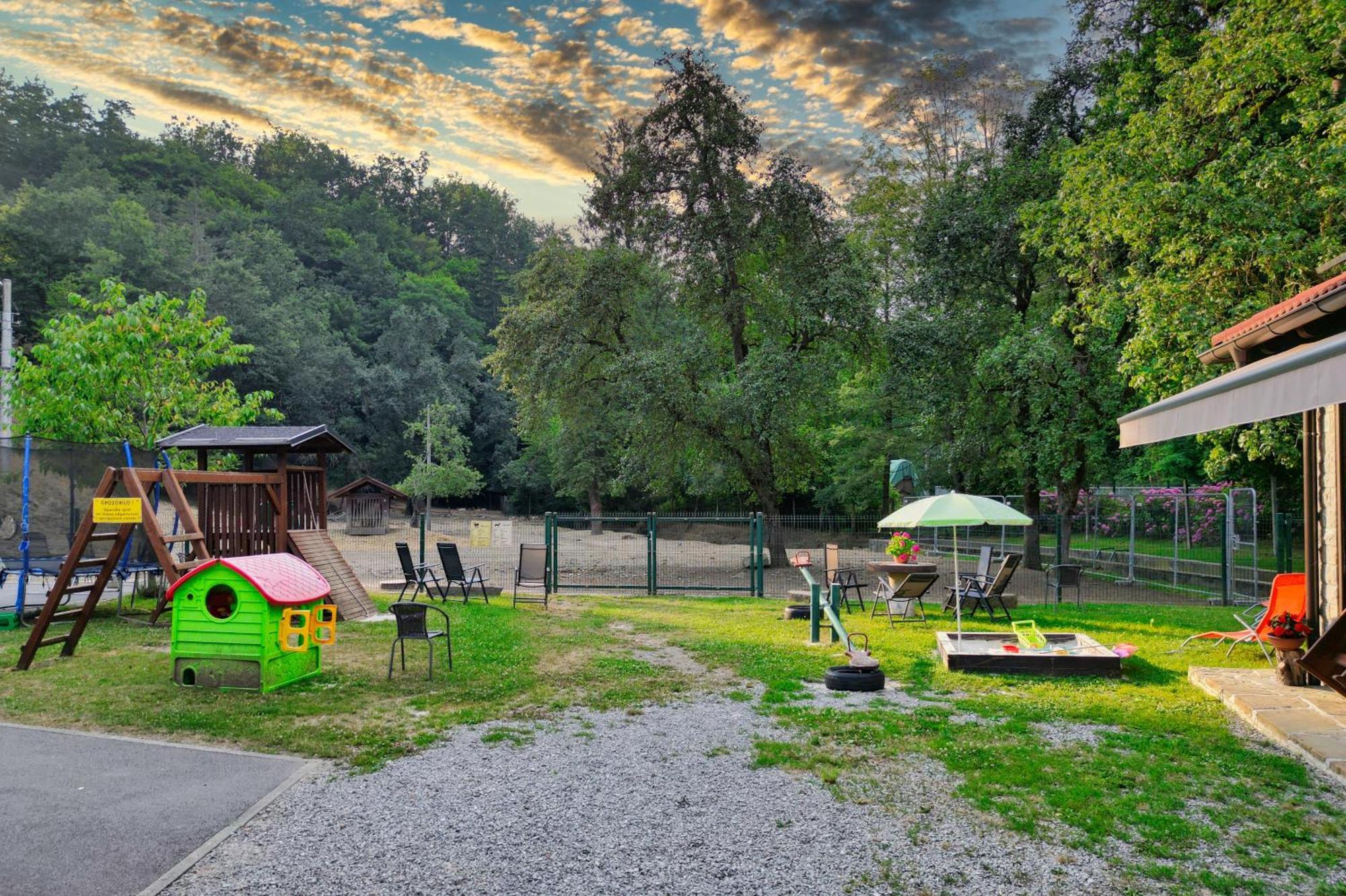 Domacija Bubec Vila Ilirska Bistrica Exterior foto