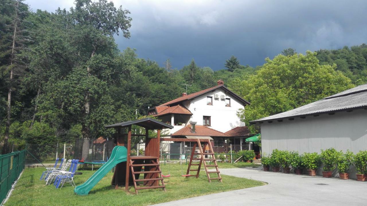 Domacija Bubec Vila Ilirska Bistrica Exterior foto